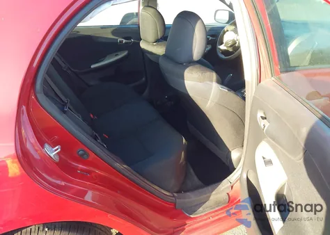 2011 Toyota Corolla S z USA, uszkodzony, nr VIN 2T1BU4EEXBC571352